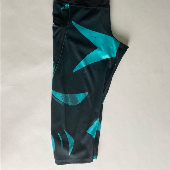 Lululemon Black Blue Cut Mid Rise Leggings size 10 - Picture 3 of 8